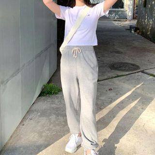 Short-sleeve Lettering T-shirt / Cropped Harem Pants / Set