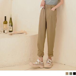 Mid-rise Plain Ruched Tapered Pants