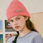 Letter-tag Beanie With Logo Brooch Pink - One Size
