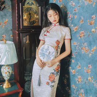 Floral Lace Short-sleeve Slit Midi Qipao