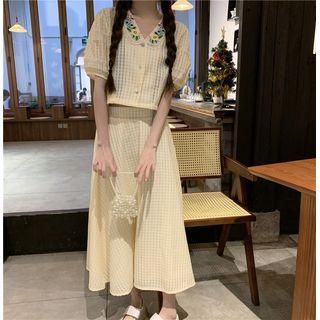 Set: Short-sleeve Floral Embroidered Top + High-waist Midi Skirt Yellow - One Size