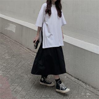 Elbow-sleeve Slit T-shirt / Midi Skirt