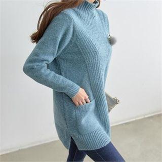 Mock-neck Dual-pocket Ribbed Sweater