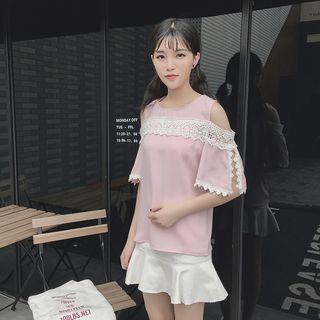 Cut-out Shoulder Lace Top
