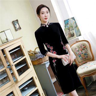 3/4-sleeve Floral Embellished Velvet Midi Sheath Qipao Dress