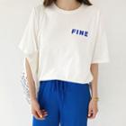Fine Letter-printed Loose-fit T-shirt