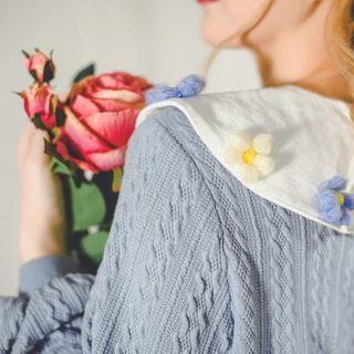 Floral Applique Collar Cable-knit Sweater