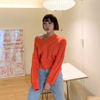 V-neck Cropped Cable-knit Top