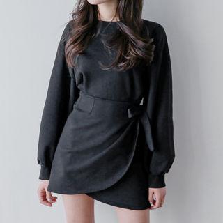 Round-neck Tie-waist Minidress