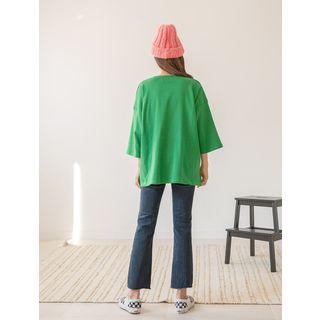 Plus Size Text Print Over The Elbow Sleeve Boxy T-shirt