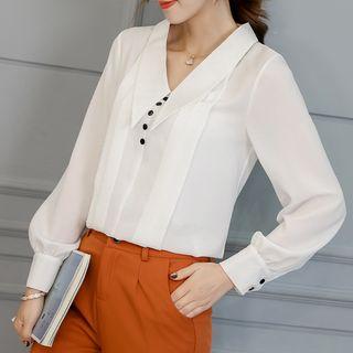 Pointy-collar V-neck Blouse