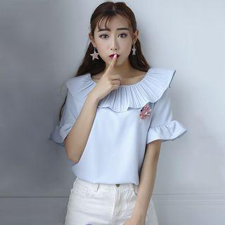 Accordion Collar Short-sleeve Top