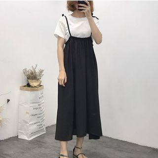 Set: Crew-neck Short-sleeve T-shirt + Plain Midi Spaghetti Strap Dress