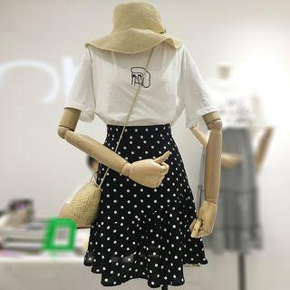 Set: Embroidered Short-sleeve T-shirt + Dotted A-line Skirt
