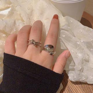 Knot Metal Ring