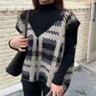 Mock-turtleneck Ribbed Knit Top / Plaid Buttoned Vest