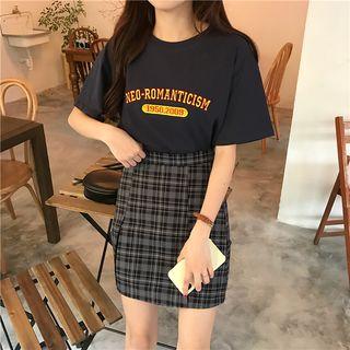 Short-sleeve Lettering T-shirt / Plaid Skirt