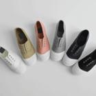 Toe-cap Eyelet Canvas Sneakers