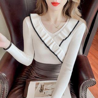V-neck Ruffle Knit Shirt