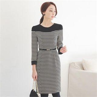 Round-neck Patterned Sheath Dress With Belt