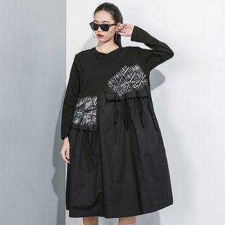 Crew-neck Long-sleeve Shift Dress Black - One Size