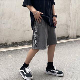 Side Pattern Print Straight Leg Shorts