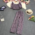 Set: Puff-sleeve Floral Print Blouse + Straight Leg Pants