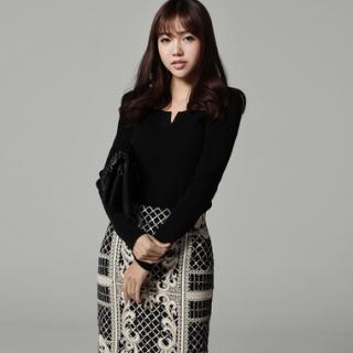 Open-placket Ribbed Top