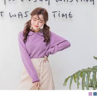 Wave-edge Collar Sweater