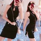 Keyhole Front Velvet Mini Bodycon Qipao