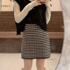 Diamond Pattern Knit Mini Pencil Skirt