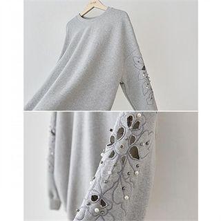 Drop-shoulder Beaded-detail T-shirt