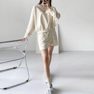 Set: Raglan-sleeve Sweatshirt + Band-waist Shorts