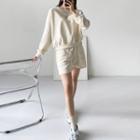 Set: Raglan-sleeve Sweatshirt + Band-waist Shorts