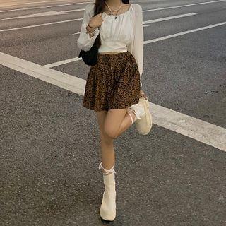 Balloon-sleeve Cropped Blouse / Leopard Print Mini A-line Skirt