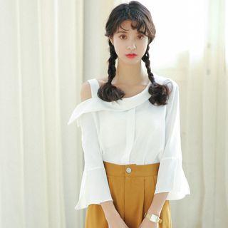 Plain Cut Out Shoulder 3/4 Sleeve Shirt