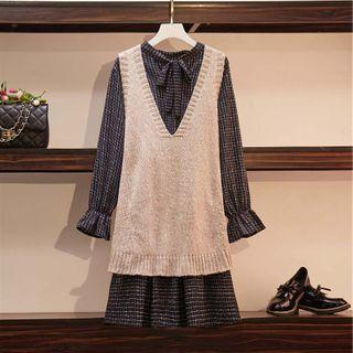 Set: Long Sweater + Flare-sleeve Dotted Dress