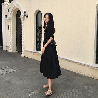 Plain Short-sleeve Midi Dress / Sweatshorts
