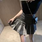 Stripe Panel Pleated A-line Skirt