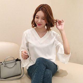 V-neck Wide-sleeve Top