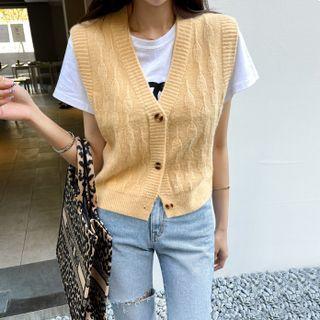 V-neck Cable Knit Vest One Size