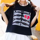 Heart Print Elbow Sleeve Cropped T-shirt