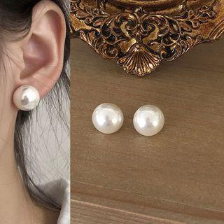 Sterling Silver Faux Pearl Ear Stud