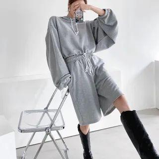 Set: Hooded Cropped Top + Sweat Shorts