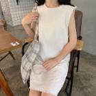 Set: Sleeveless Shift Dress + Tote Bag