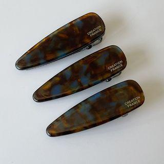 Lettering Hair Clip Blue & Brown - One Size