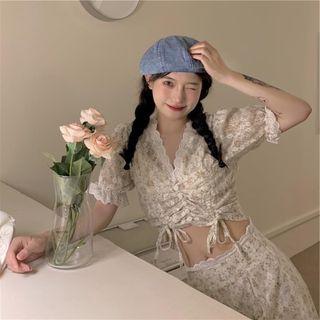 Lace Trim Floral Cropped Blouse / Mini A-line Skirt