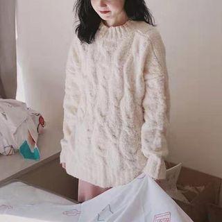 Mock-turtleneck Cable Knit Sweater / Jogger Pants