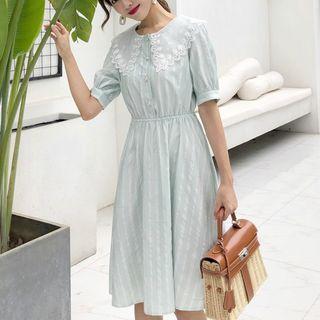Elbow-sleeve Lace Round-neck Dress