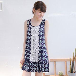 Sleeveless Lace-front Patterned Dress